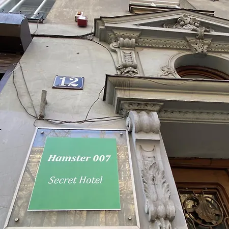 Hotel Hamster 007 Secret